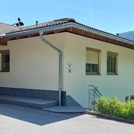 Haus Monika 奥布施泰希